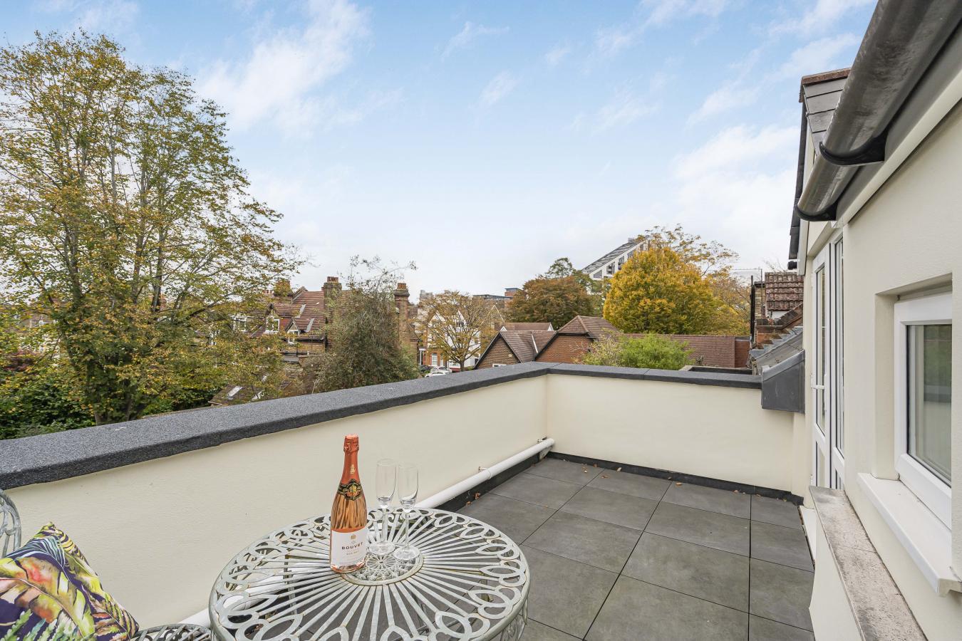 Bromley, Kent, BR2 0QS, United Kingdom, 3 Bedrooms Bedrooms, ,2 BathroomsBathrooms,Residential,For Sale,1987160