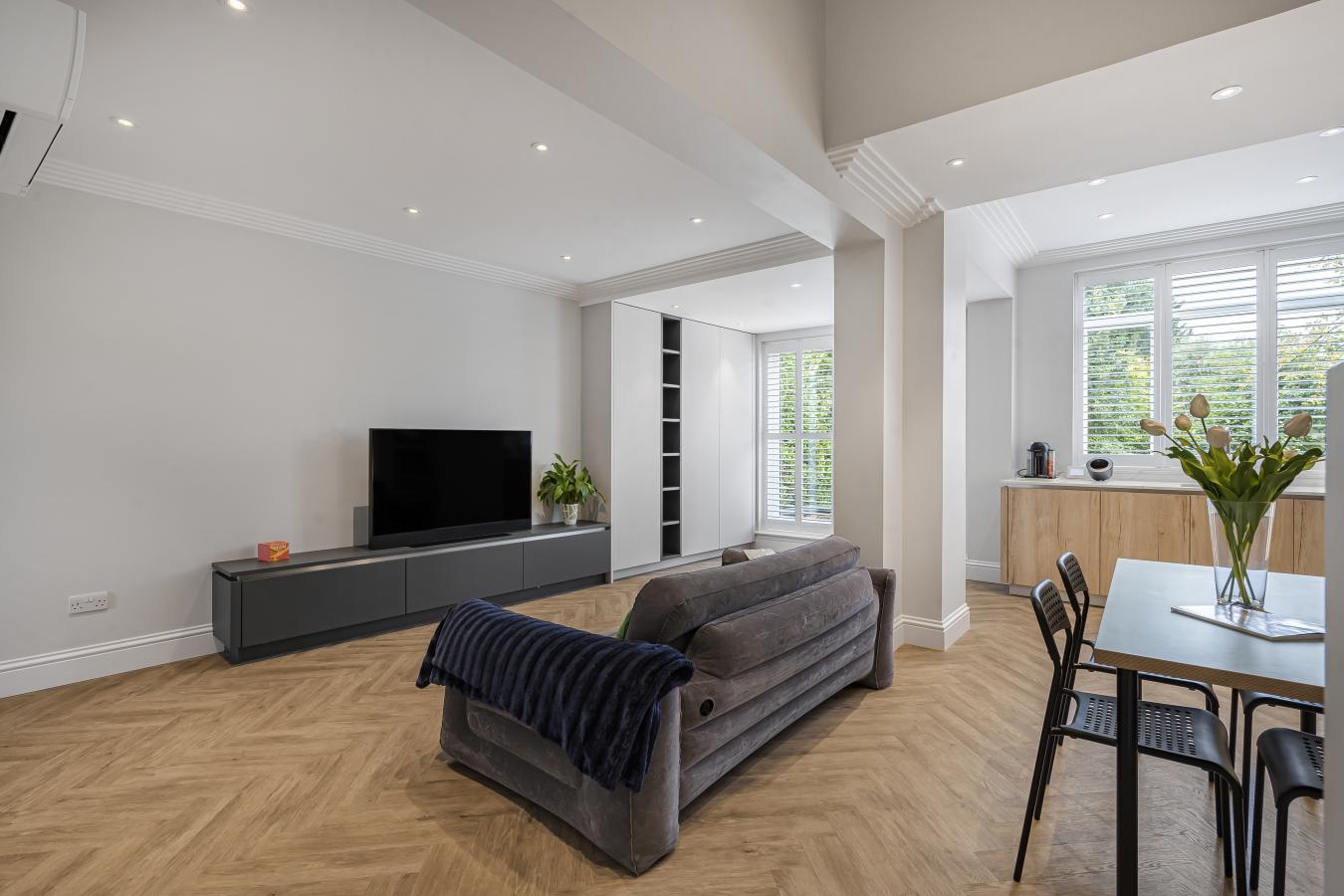 Bromley, Kent, BR2 0QS, United Kingdom, 3 Bedrooms Bedrooms, ,2 BathroomsBathrooms,Residential,For Sale,1987160