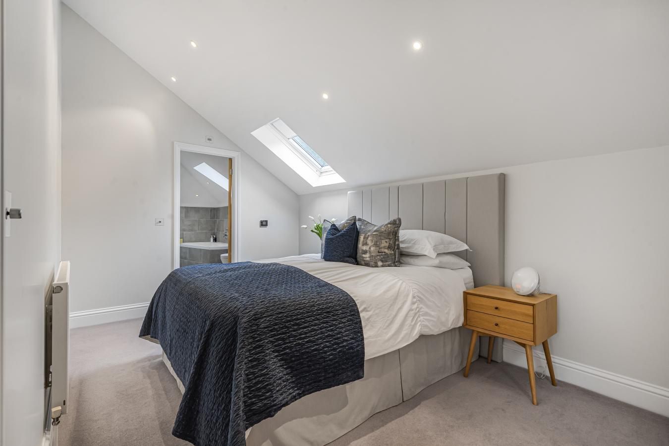 Bromley, Kent, BR2 0QS, United Kingdom, 3 Bedrooms Bedrooms, ,2 BathroomsBathrooms,Residential,For Sale,1987160