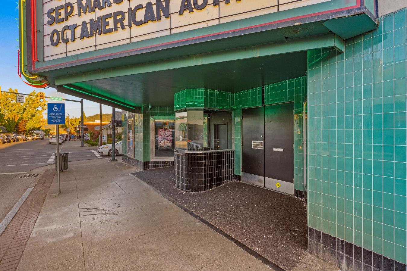 Grants Pass, Josephine, 97526, United States, ,Residential,For Sale,1987166