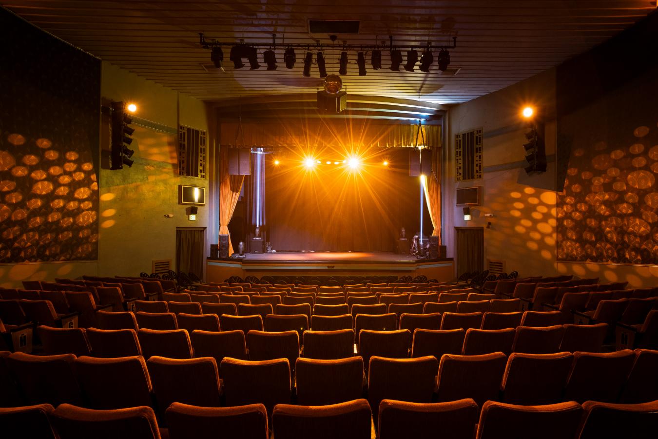 Grants Pass, Josephine, 97526, United States, ,Residential,For Sale,1987166