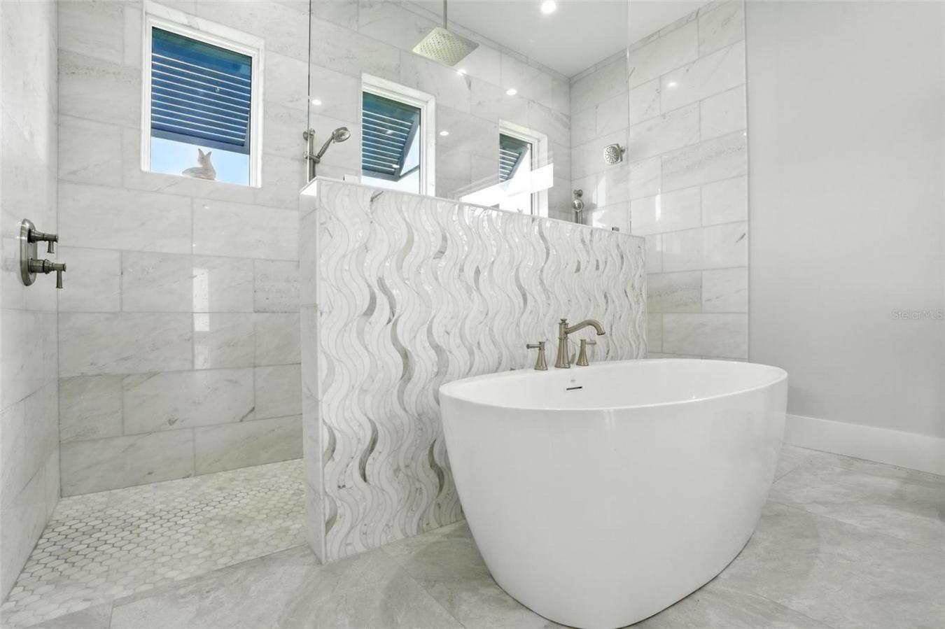 CAPE CORAL, Lee, 33991, United States, 3 Bedrooms Bedrooms, ,3 BathroomsBathrooms,Residential,For Sale,1987154