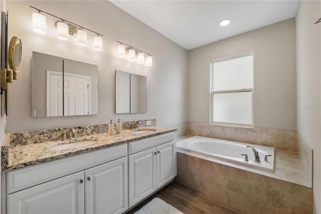 WIMAUMA, Hillsborough, 33598, United States, ,Residential,For Sale,1987151