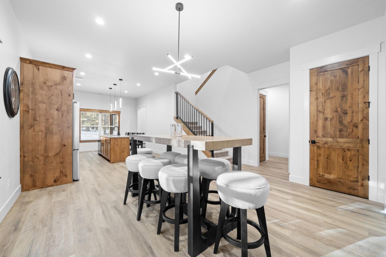 Island Park, Fremont, 83429, United States, 4 Bedrooms Bedrooms, ,3 BathroomsBathrooms,Residential,For Sale,1987145