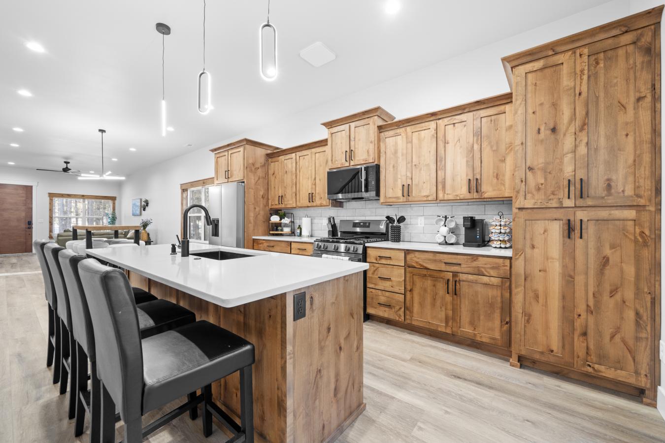 Island Park, Fremont, 83429, United States, 4 Bedrooms Bedrooms, ,3 BathroomsBathrooms,Residential,For Sale,1987145