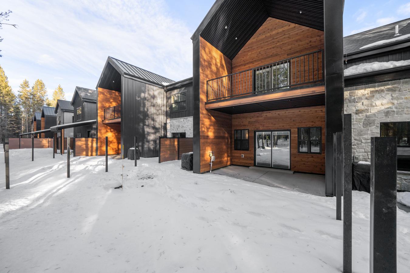 Island Park, Fremont, 83429, United States, 3 Bedrooms Bedrooms, ,3 BathroomsBathrooms,Residential,For Sale,1987146