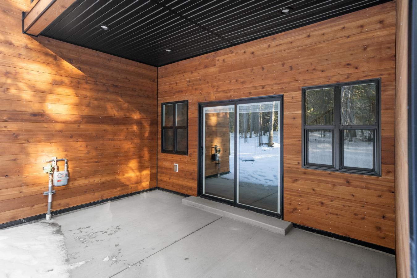 Island Park, Fremont, 83429, United States, 3 Bedrooms Bedrooms, ,3 BathroomsBathrooms,Residential,For Sale,1987146