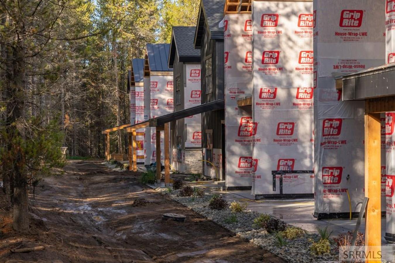 Island Park, Fremont, 83429, United States, 3 Bedrooms Bedrooms, ,3 BathroomsBathrooms,Residential,For Sale,1987143