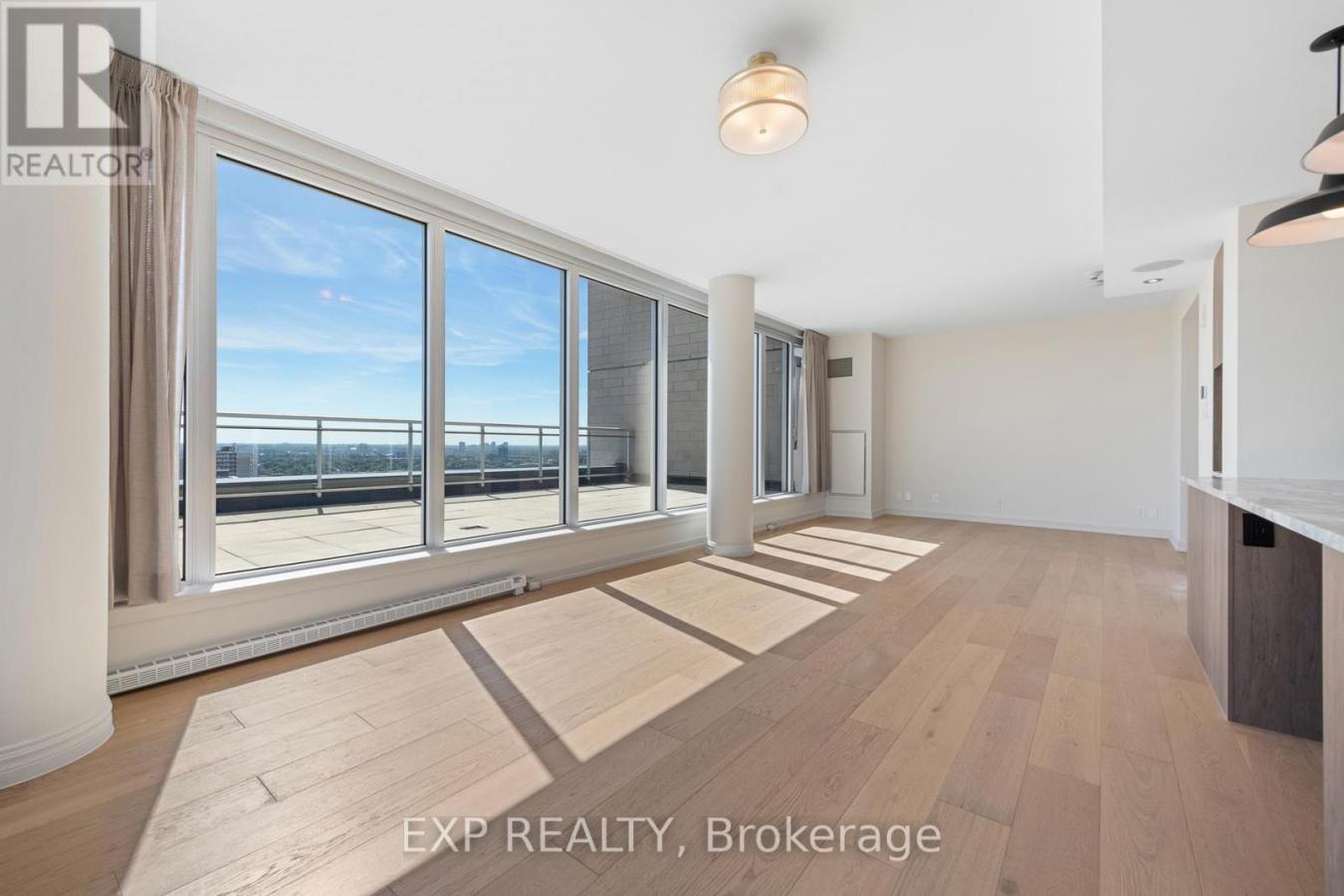 Ottawa, ON, K1N6P6, Canada, ,Residential,For Sale,1987142