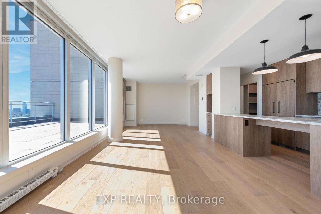 Ottawa, ON, K1N6P6, Canada, ,Residential,For Sale,1987142