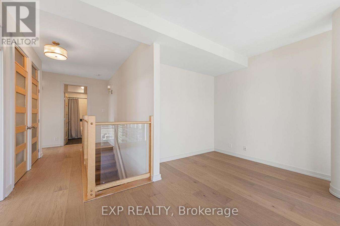 Ottawa, ON, K1N6P6, Canada, ,Residential,For Sale,1987142