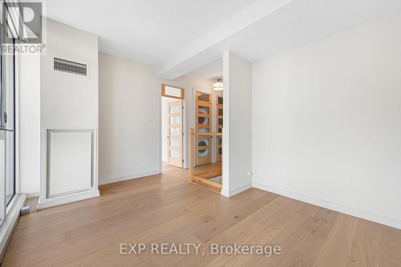 Ottawa, ON, K1N6P6, Canada, ,Residential,For Sale,1987142