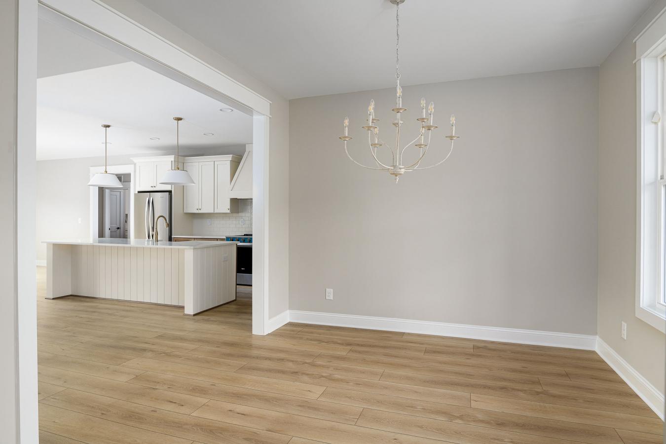 Winston-Salem, Forsyth, 27101, United States, 4 Bedrooms Bedrooms, ,3 BathroomsBathrooms,Residential,For Sale,1987141