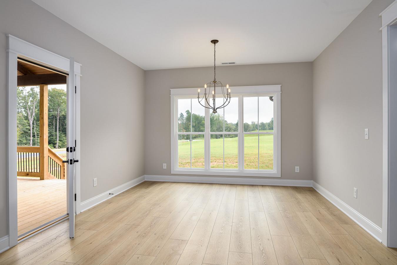 Winston-Salem, Forsyth, 27101, United States, 4 Bedrooms Bedrooms, ,3 BathroomsBathrooms,Residential,For Sale,1987141