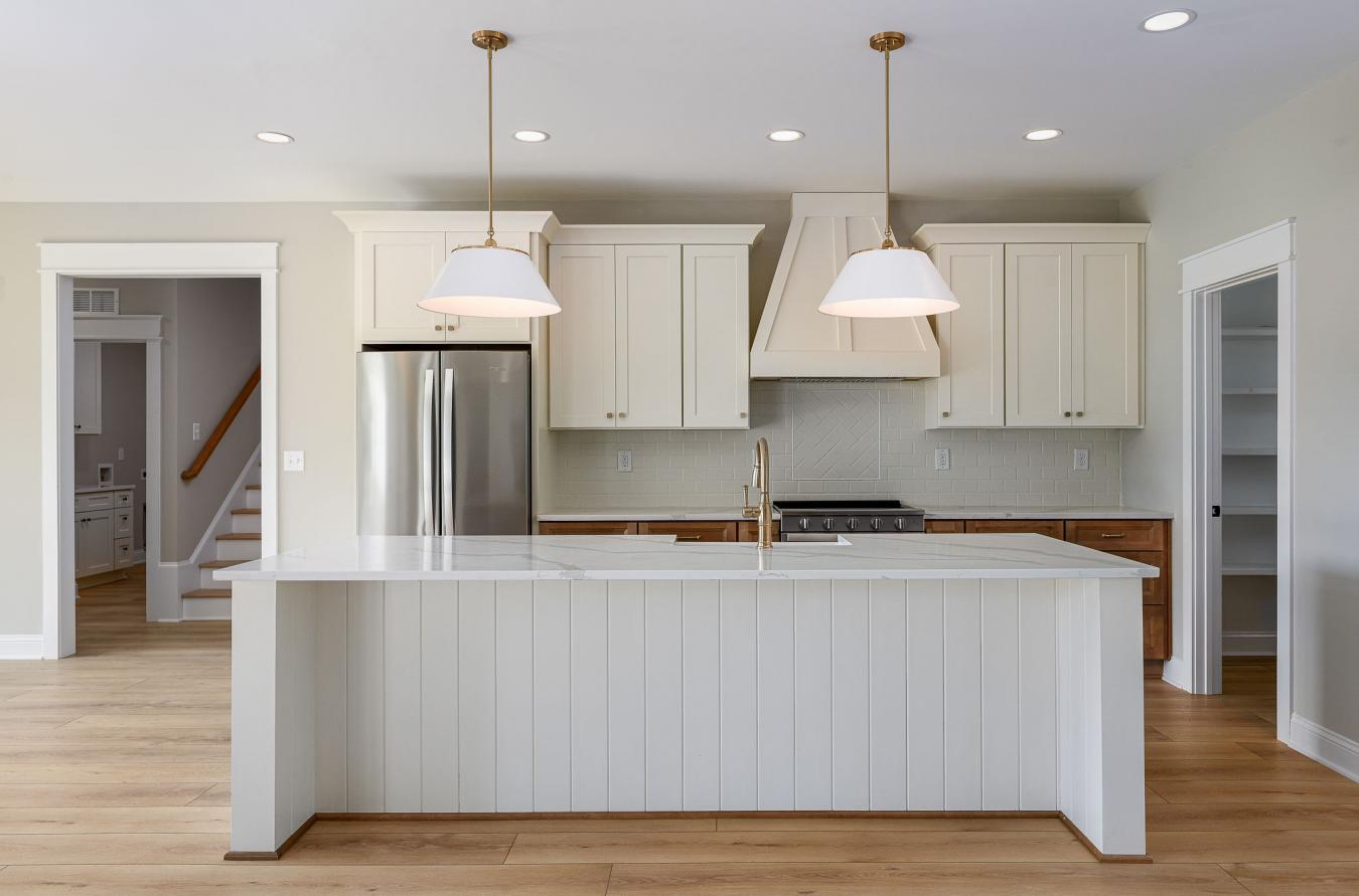 Winston-Salem, Forsyth, 27101, United States, 4 Bedrooms Bedrooms, ,3 BathroomsBathrooms,Residential,For Sale,1987141