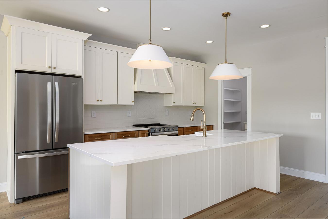 Winston-Salem, Forsyth, 27101, United States, 4 Bedrooms Bedrooms, ,3 BathroomsBathrooms,Residential,For Sale,1987141