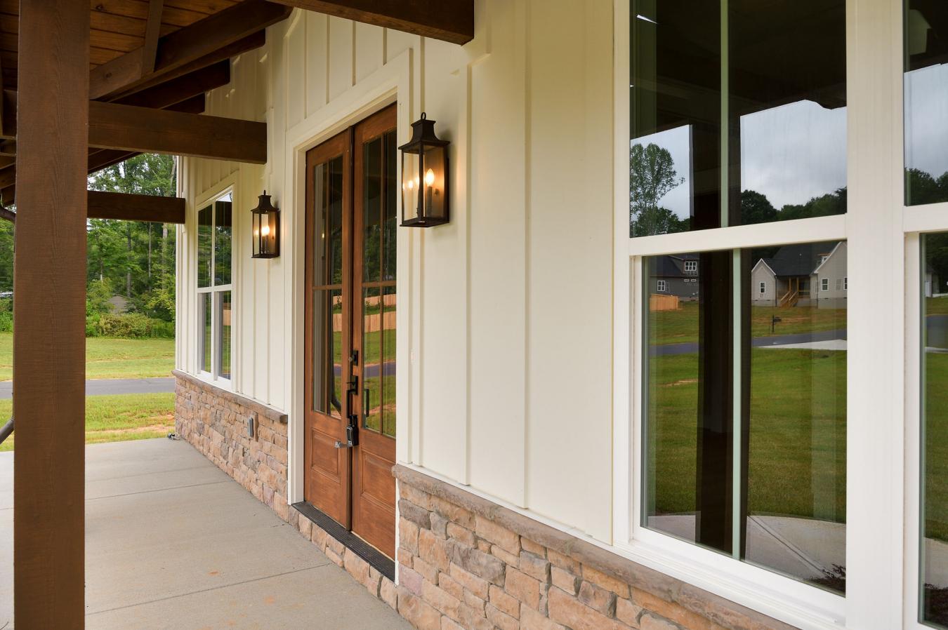 Winston-Salem, Forsyth, 27101, United States, 4 Bedrooms Bedrooms, ,3 BathroomsBathrooms,Residential,For Sale,1987141