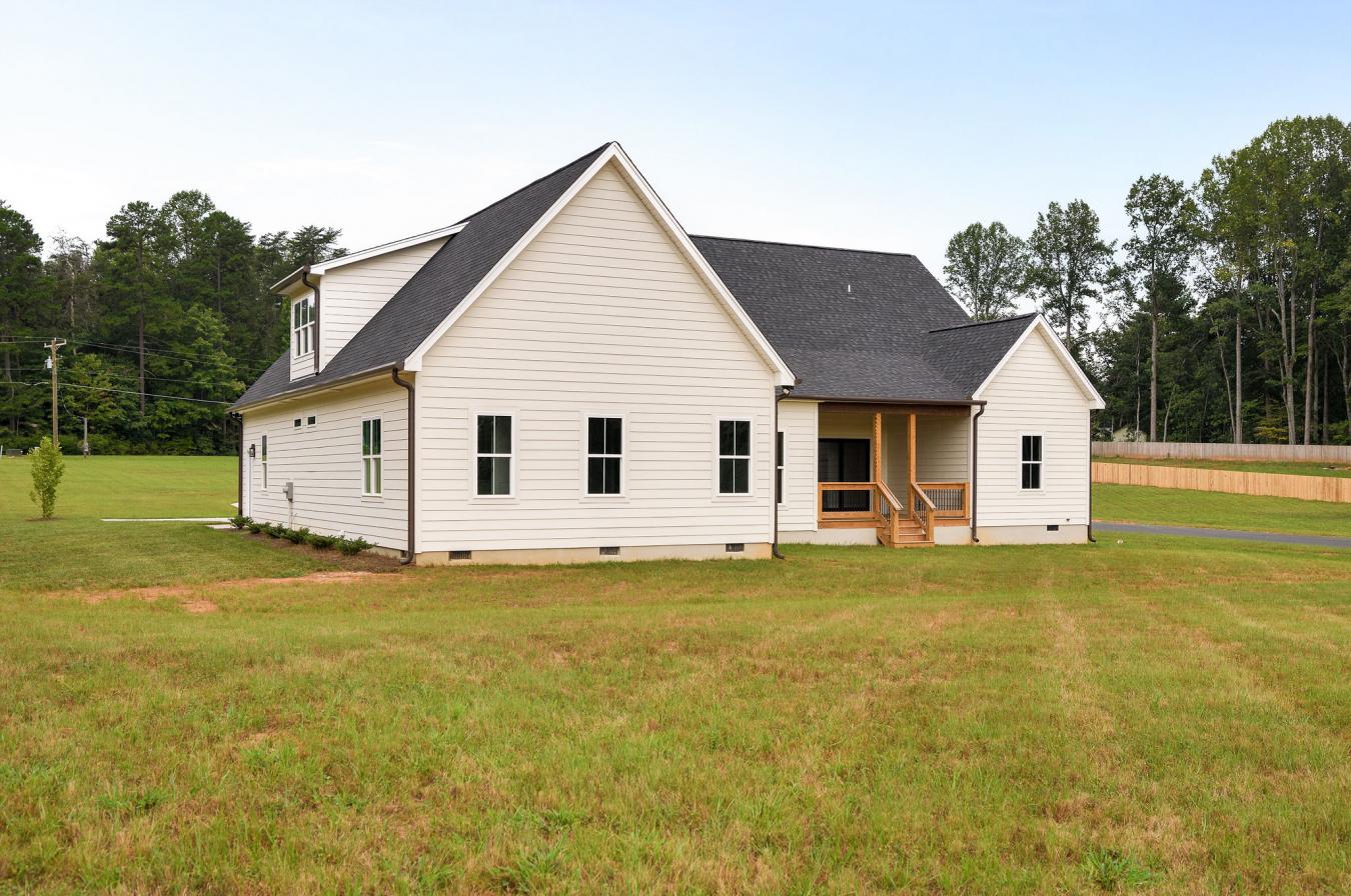 Winston-Salem, Forsyth, 27101, United States, 4 Bedrooms Bedrooms, ,3 BathroomsBathrooms,Residential,For Sale,1987141