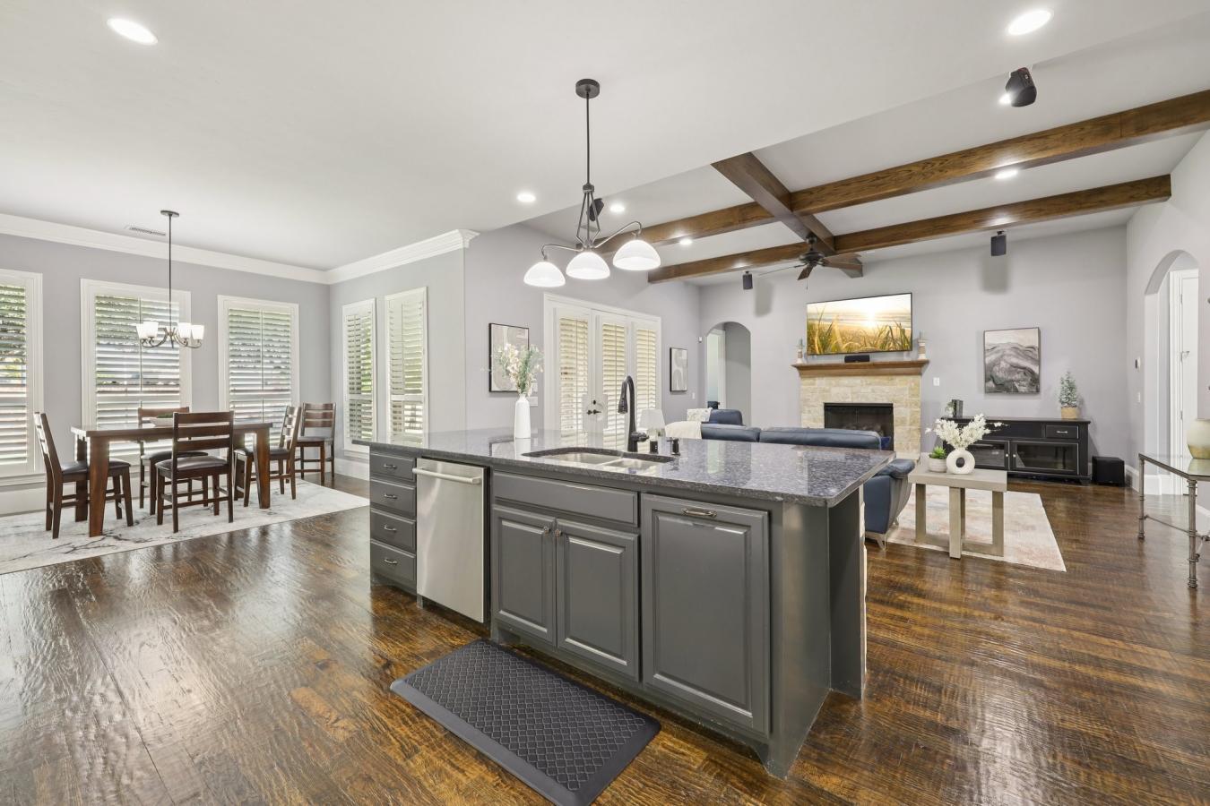 Frisco, Denton, 75033, United States, 6 Bedrooms Bedrooms, ,5 BathroomsBathrooms,Residential,For Sale,1987138