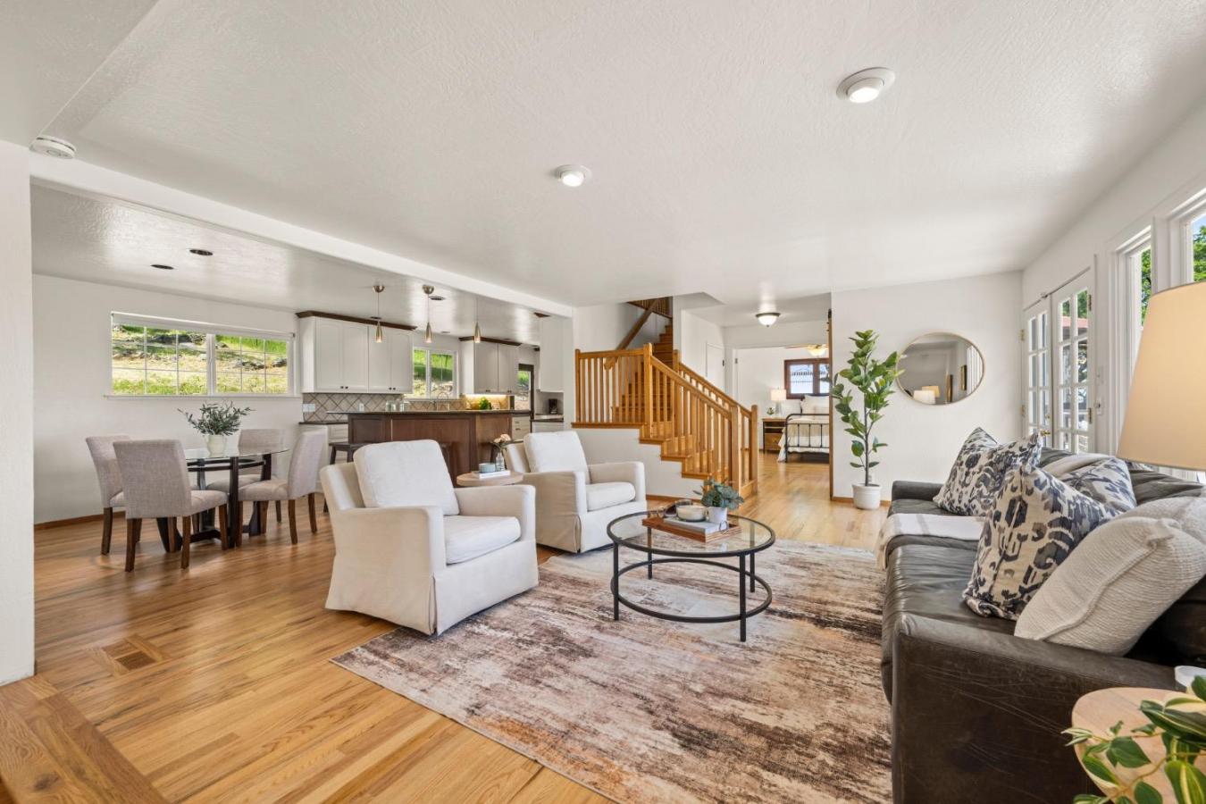 El Dorado Hills, El Dorado, 95762, United States, 5 Bedrooms Bedrooms, ,3 BathroomsBathrooms,Residential,For Sale,1987137