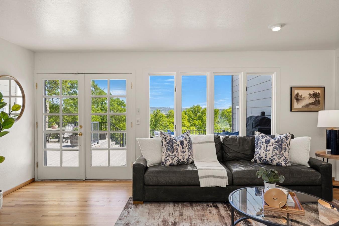 El Dorado Hills, El Dorado, 95762, United States, 5 Bedrooms Bedrooms, ,3 BathroomsBathrooms,Residential,For Sale,1987137