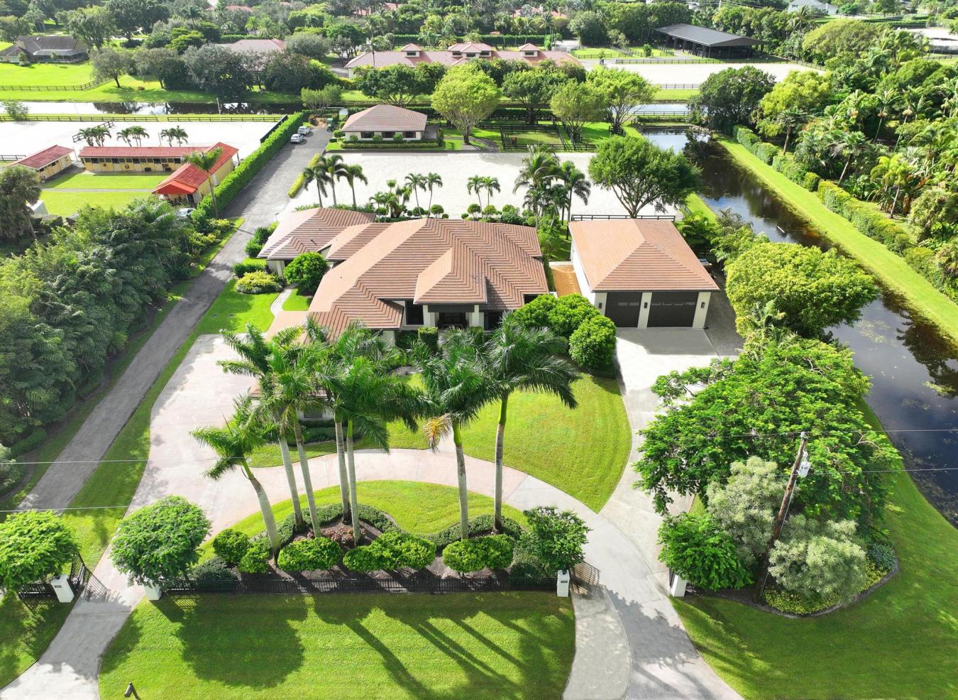 Wellington, Palm Beach, 33414, United States, 4 Bedrooms Bedrooms, ,5 BathroomsBathrooms,Residential,For Sale,1987135