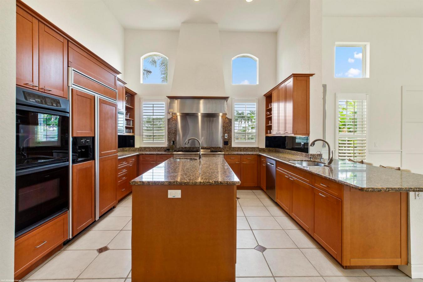 Wellington, Palm Beach, 33414, United States, 6 Bedrooms Bedrooms, ,6 BathroomsBathrooms,Residential,For Sale,1987134