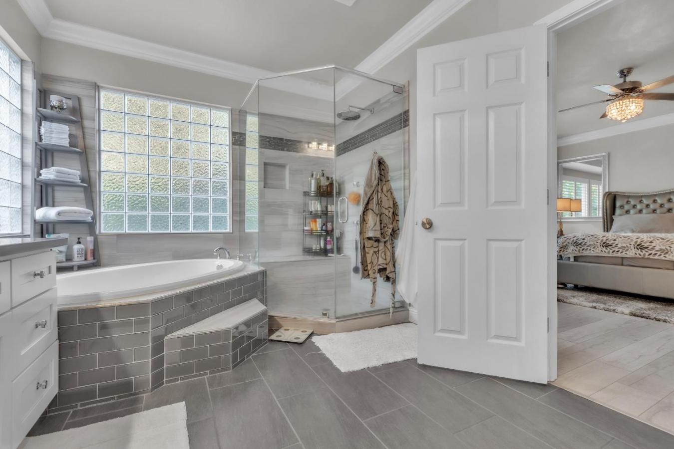 Sacramento, Sacramento, 95835, United States, 5 Bedrooms Bedrooms, ,3 BathroomsBathrooms,Residential,For Sale,1987464