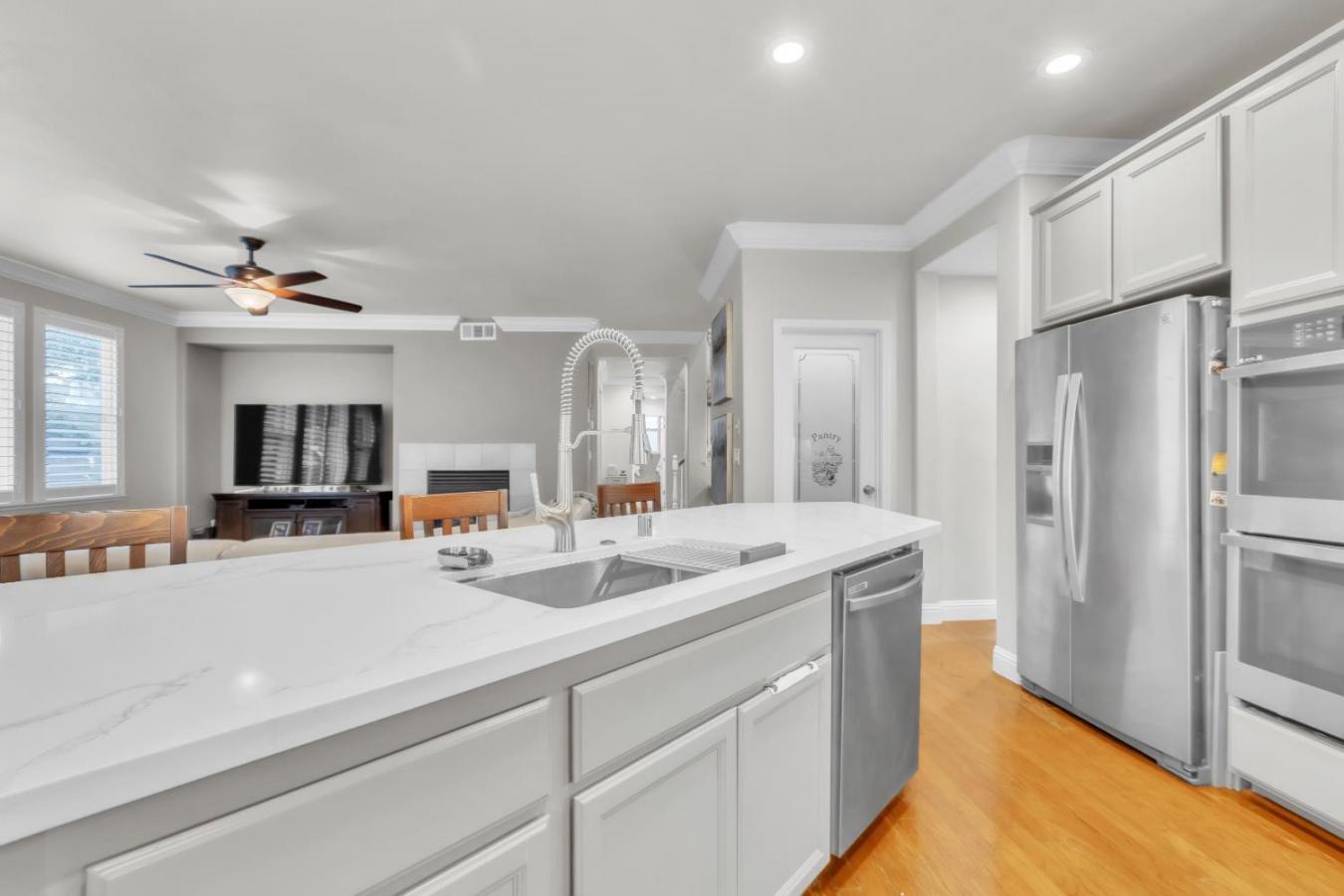 Sacramento, Sacramento, 95835, United States, 5 Bedrooms Bedrooms, ,3 BathroomsBathrooms,Residential,For Sale,1987464