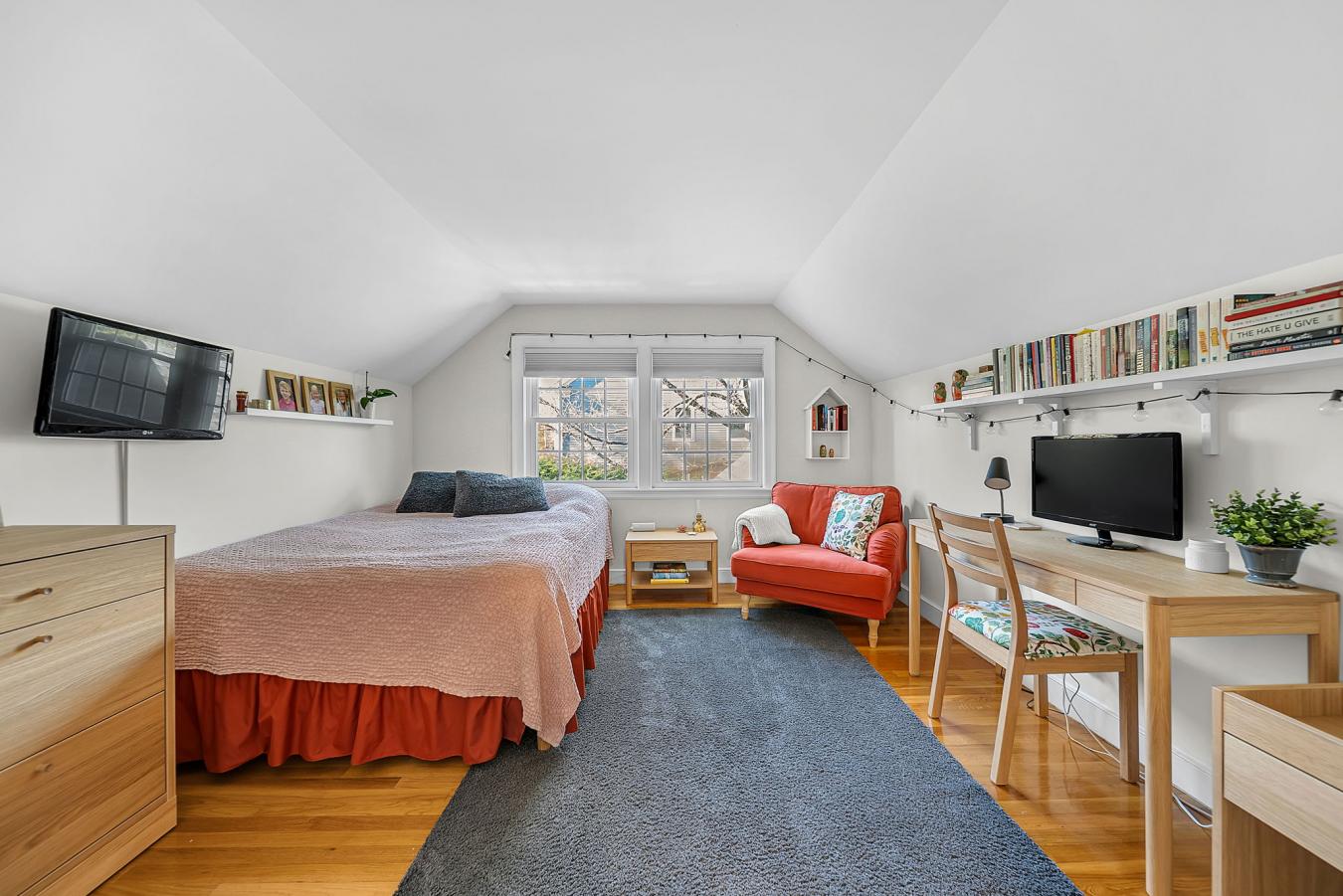 Wellesley, Norfolk, 12481, United States, 4 Bedrooms Bedrooms, ,2 BathroomsBathrooms,Residential,For Sale,1988679