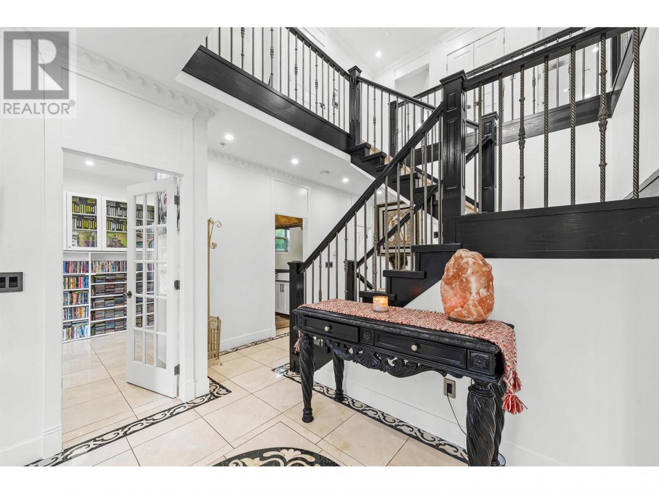 Vancouver, BC, V5X2C4, Canada, 8 Bedrooms Bedrooms, ,8 BathroomsBathrooms,Residential,For Sale,1987463