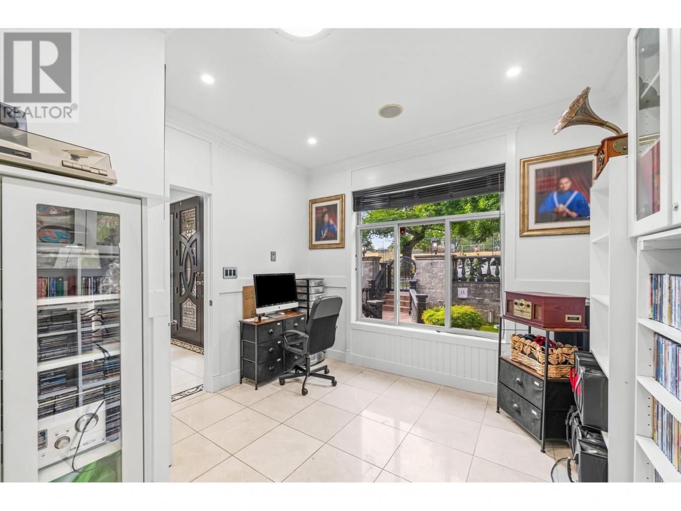 Vancouver, BC, V5X2C4, Canada, 8 Bedrooms Bedrooms, ,8 BathroomsBathrooms,Residential,For Sale,1987463