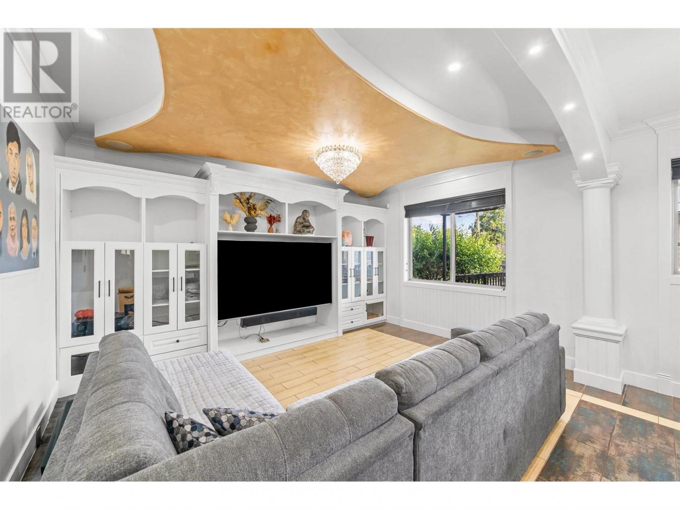 Vancouver, BC, V5X2C4, Canada, 8 Bedrooms Bedrooms, ,8 BathroomsBathrooms,Residential,For Sale,1987463