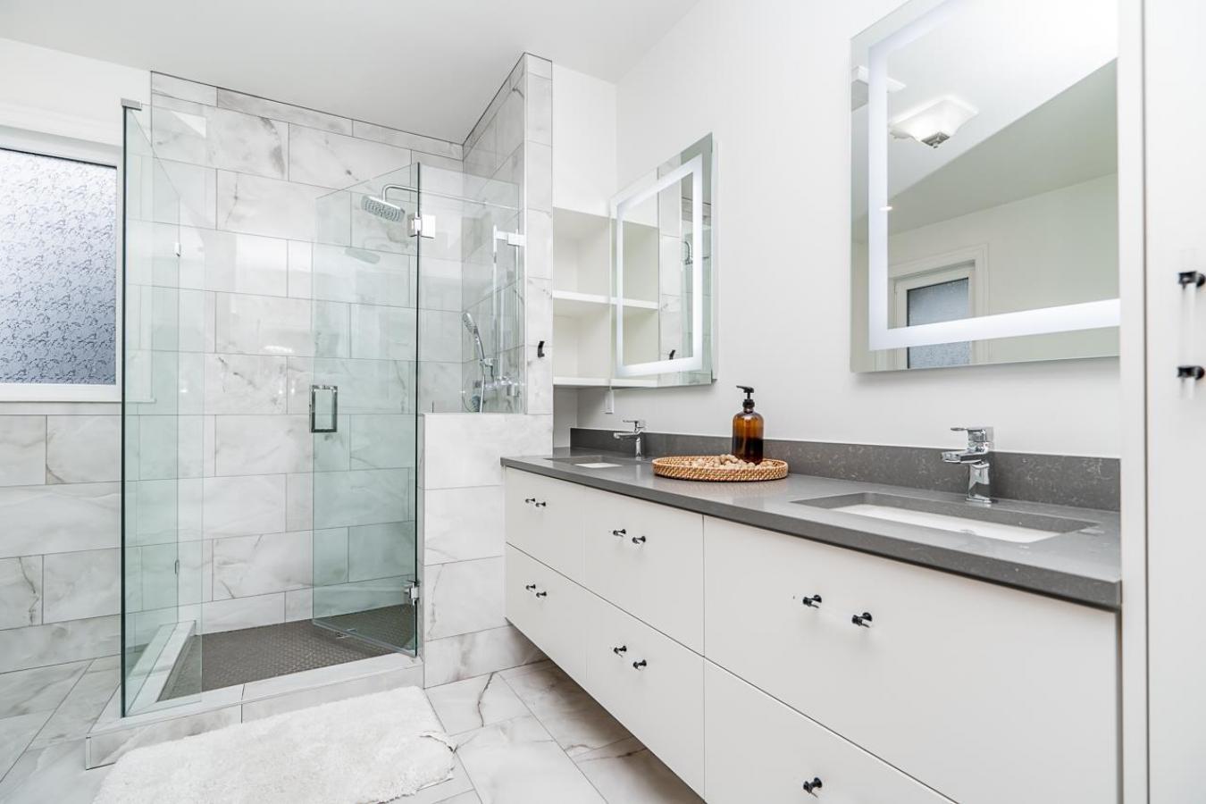 Surrey, BC, V3Z0N8, Canada, 5 Bedrooms Bedrooms, ,4 BathroomsBathrooms,Residential,For Sale,1987462