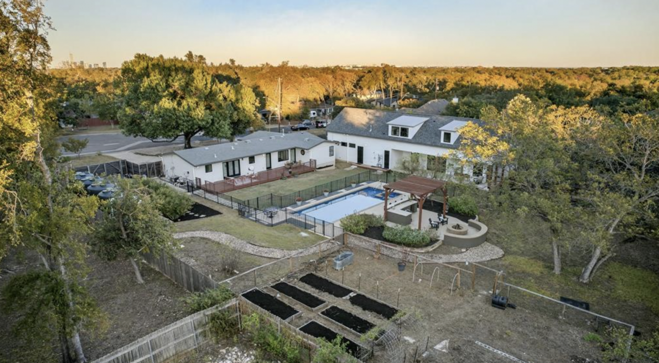 Austin, Travis, 78745, United States, 6 Bedrooms Bedrooms, ,54 BathroomsBathrooms,Residential,For Sale,1987461