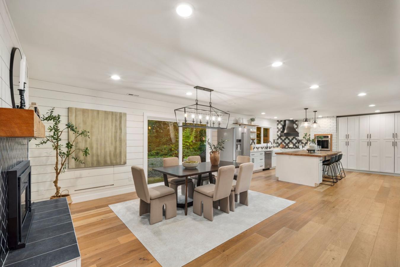 Redmond, King, 98053, United States, 4 Bedrooms Bedrooms, ,2 BathroomsBathrooms,Residential,For Sale,1987460