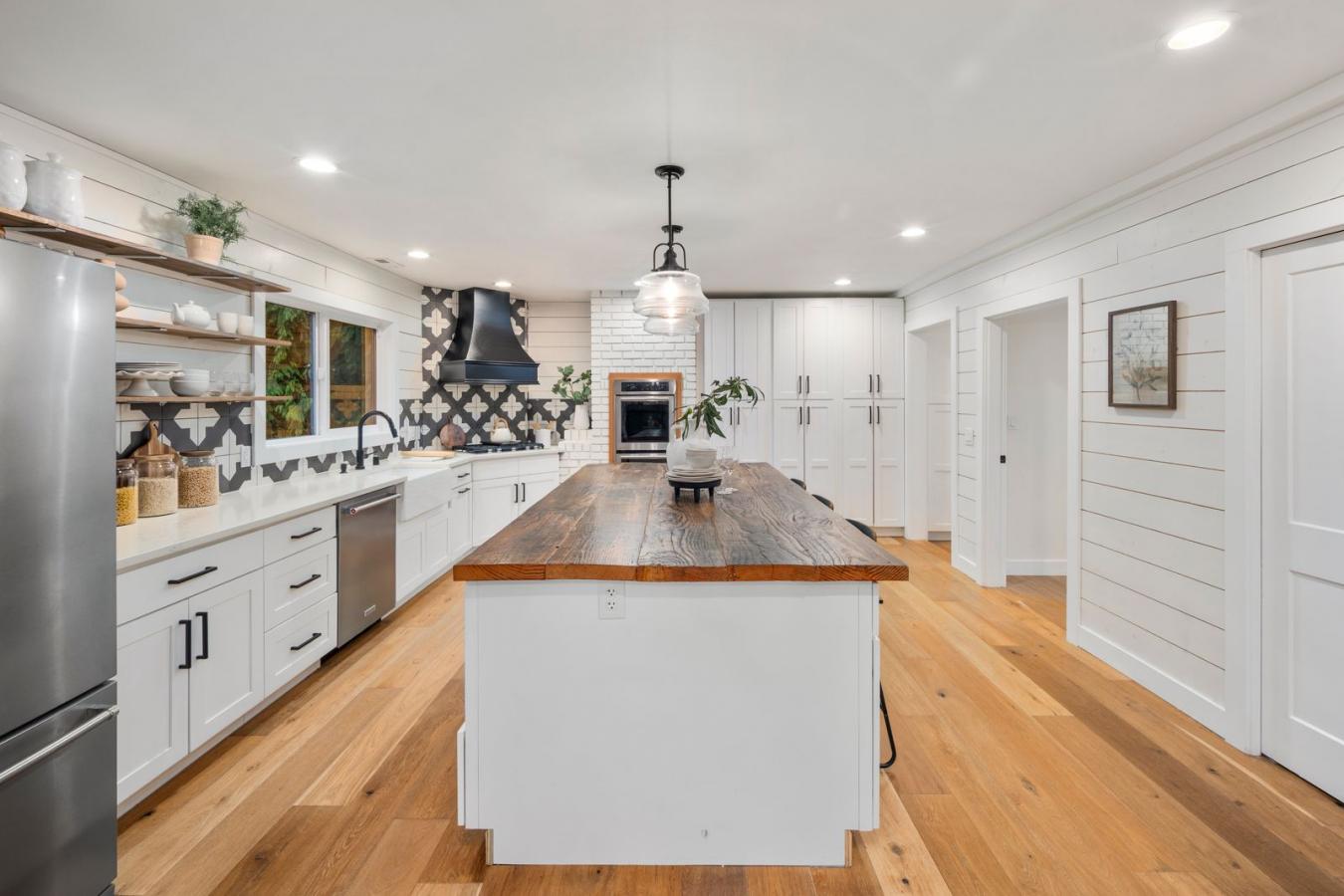 Redmond, King, 98053, United States, 4 Bedrooms Bedrooms, ,2 BathroomsBathrooms,Residential,For Sale,1987460