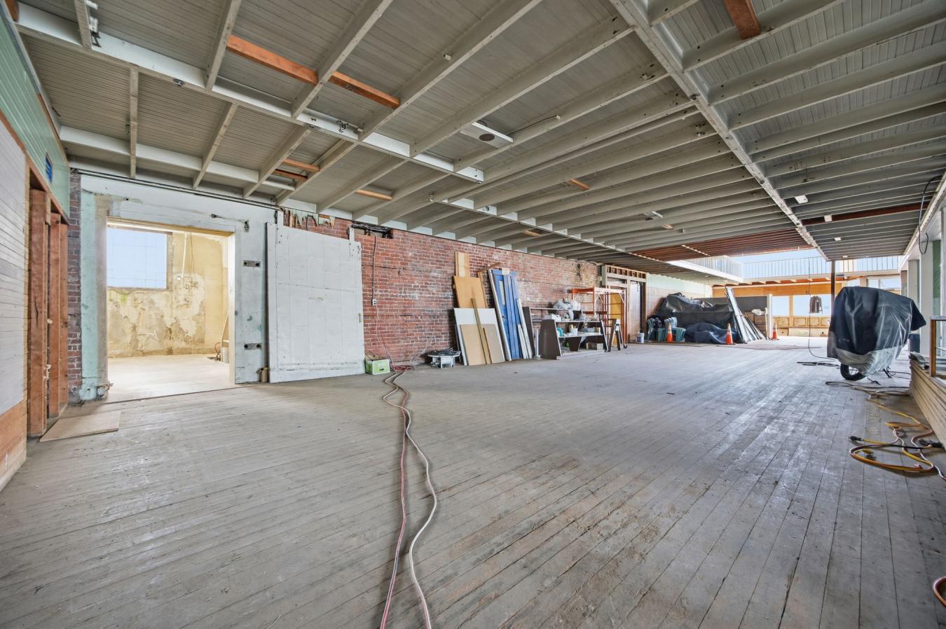 Ilwaco, Pacific, 98624, United States, ,Residential,For Sale,1987459