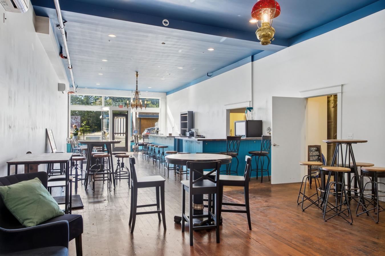 Ilwaco, Pacific, 98624, United States, ,Residential,For Sale,1987459