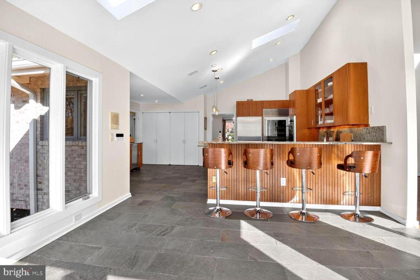 BETHESDA, MONTGOMERY, 20817, United States, 7 Bedrooms Bedrooms, ,6 BathroomsBathrooms,Residential,For Sale,1987457