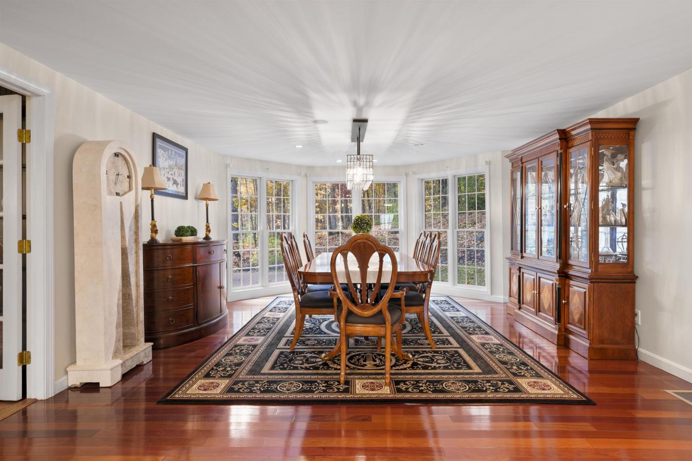 Bedford, NH-Hillsborough, 03110, United States, 4 Bedrooms Bedrooms, ,2 BathroomsBathrooms,Residential,For Sale,1987456