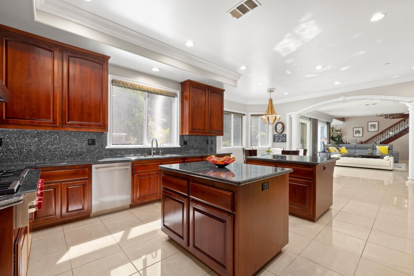 Diamond Bar, California, 91765, United States, 6 Bedrooms Bedrooms, ,7 BathroomsBathrooms,Residential,For Sale,1987122