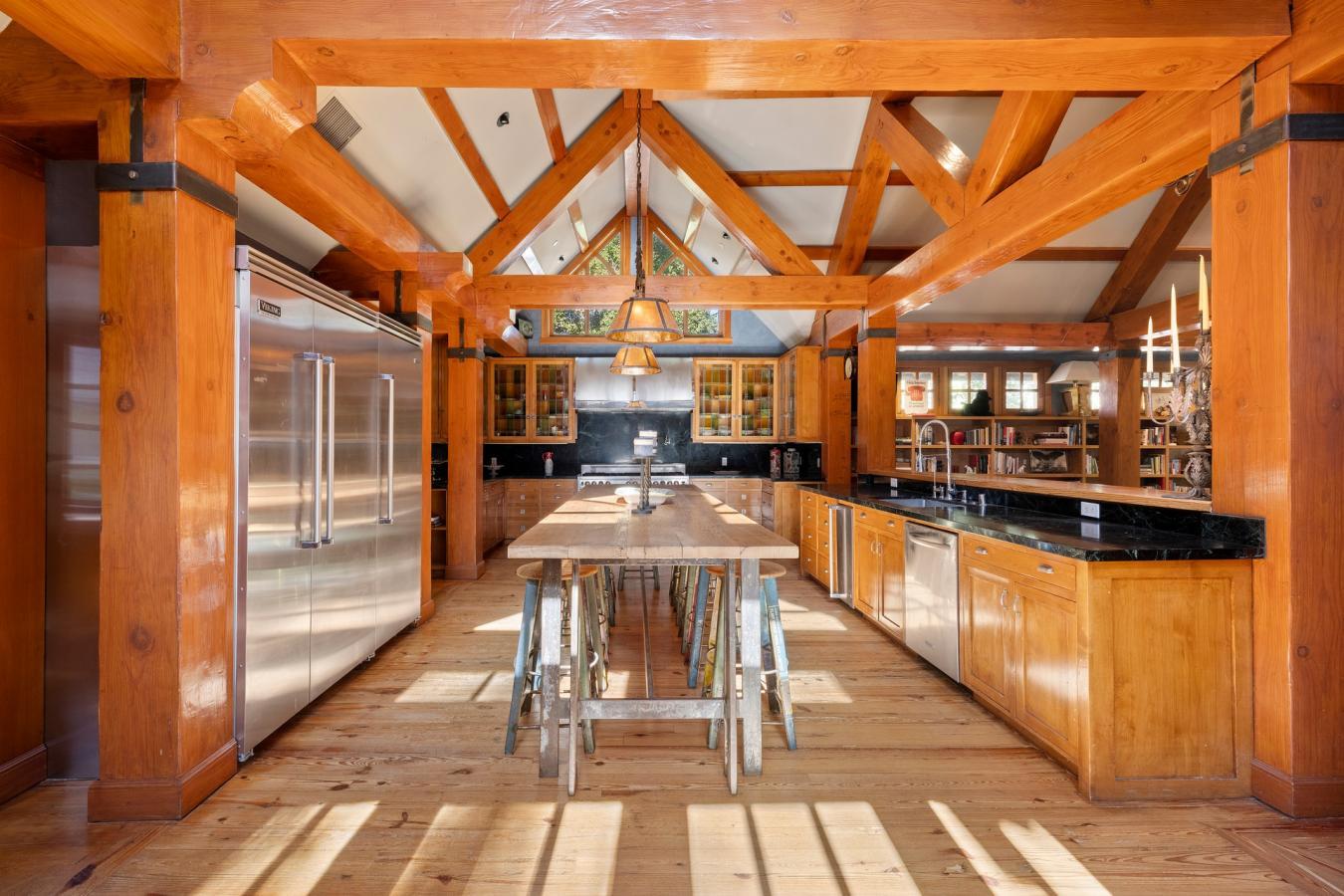 Encino, California, 91316, United States, 12 Bedrooms Bedrooms, ,17 BathroomsBathrooms,Residential,For Sale,1987123