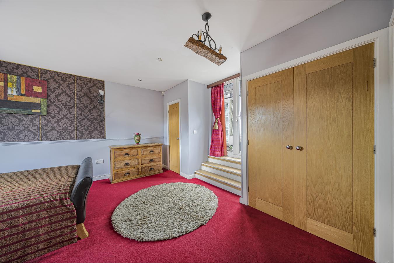 Greenhithe, Kent, DA9 9GN, United Kingdom, 3 Bedrooms Bedrooms, ,4 BathroomsBathrooms,Residential,For Sale,1987454