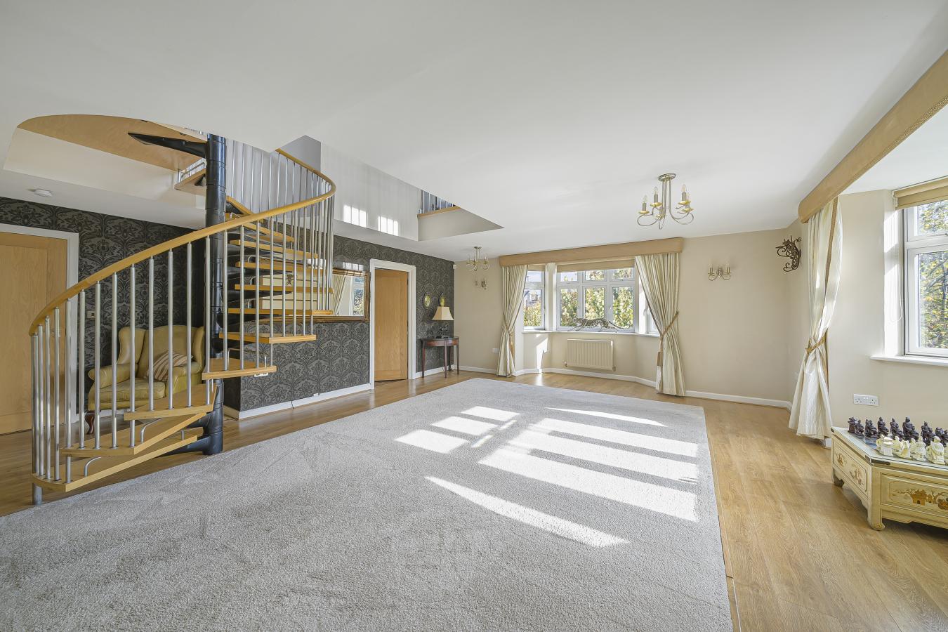 Greenhithe, Kent, DA9 9GN, United Kingdom, 3 Bedrooms Bedrooms, ,4 BathroomsBathrooms,Residential,For Sale,1987454