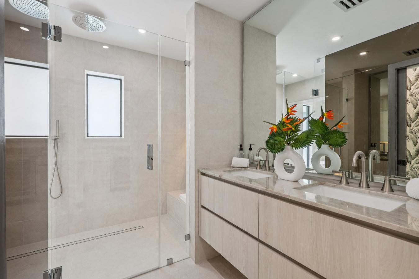 Palmetto Bay, Florida, 33157, United States, 4 Bedrooms Bedrooms, ,3 BathroomsBathrooms,Residential,For Sale,1987452