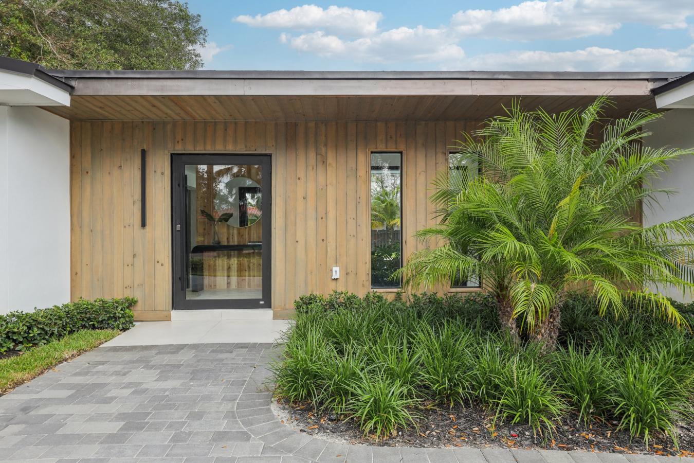 Palmetto Bay, Florida, 33157, United States, 4 Bedrooms Bedrooms, ,3 BathroomsBathrooms,Residential,For Sale,1987452