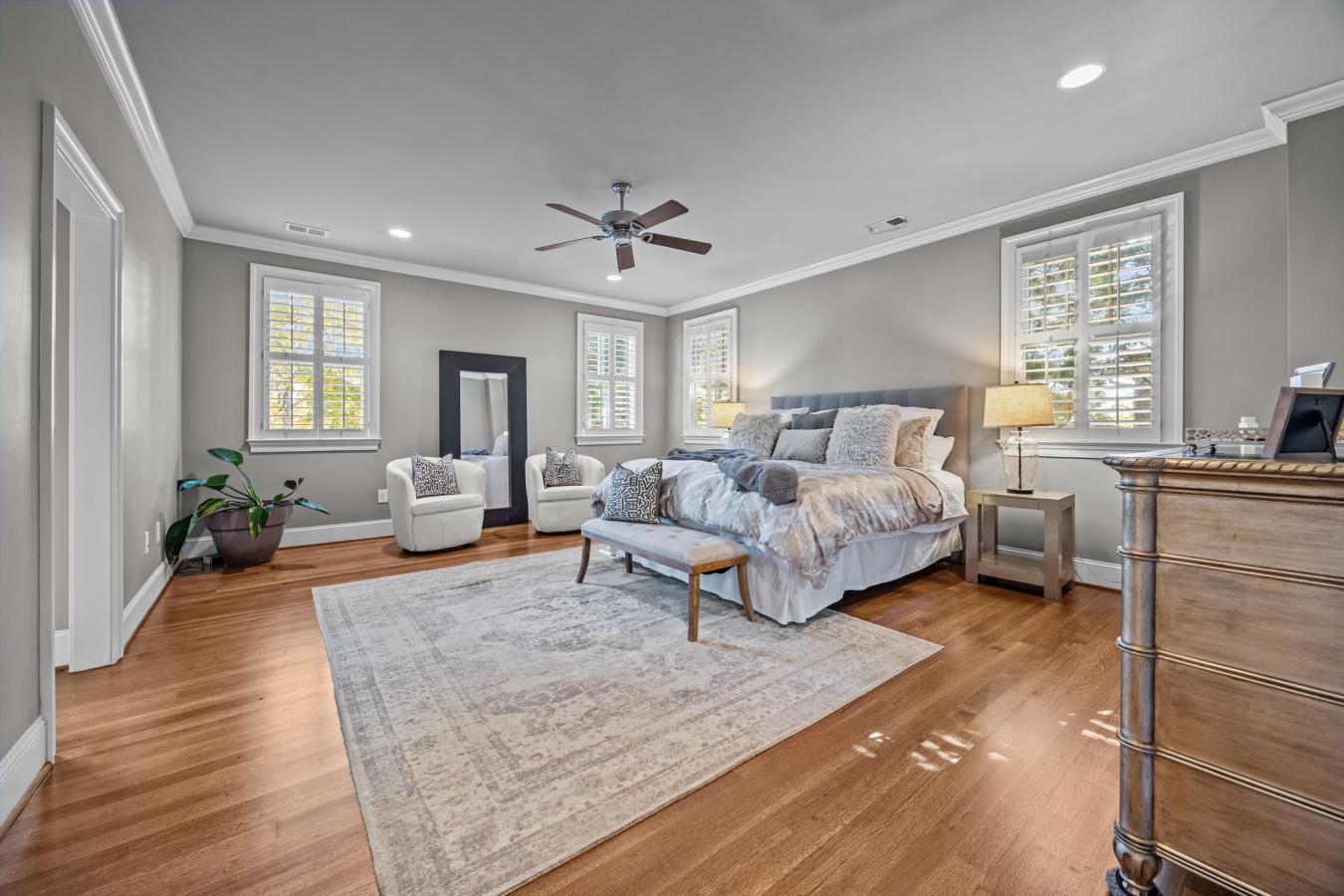 Greensboro, Guilford, 27408, United States, 5 Bedrooms Bedrooms, ,5 BathroomsBathrooms,Residential,For Sale,1987453