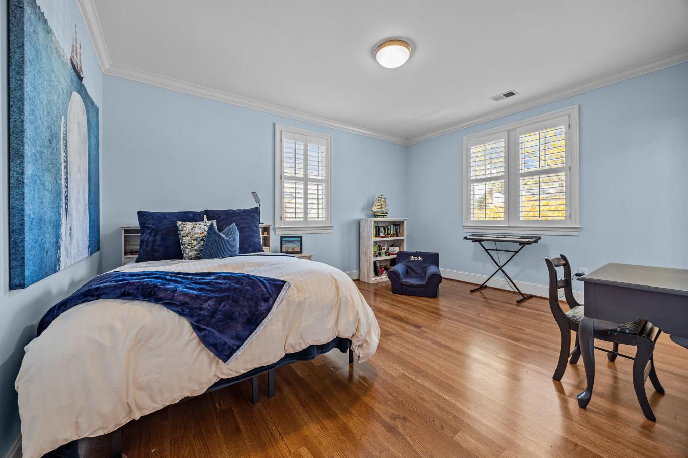 Greensboro, Guilford, 27408, United States, 5 Bedrooms Bedrooms, ,5 BathroomsBathrooms,Residential,For Sale,1987453