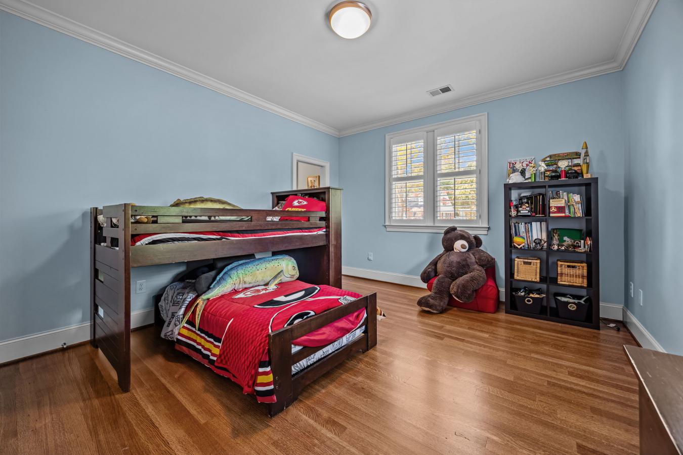 Greensboro, Guilford, 27408, United States, 5 Bedrooms Bedrooms, ,5 BathroomsBathrooms,Residential,For Sale,1987453